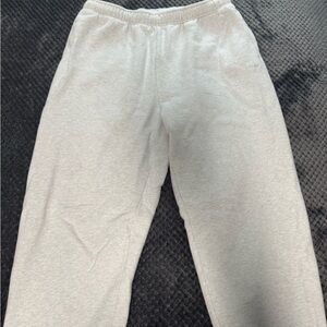 Aritzia TNA Jogger